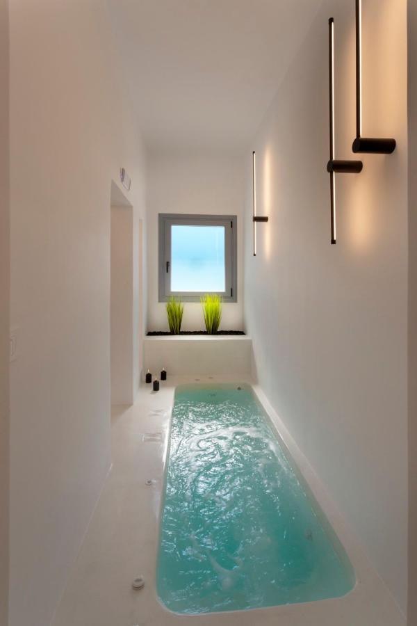 Linea Luxury Suites Fira  Exteriör bild