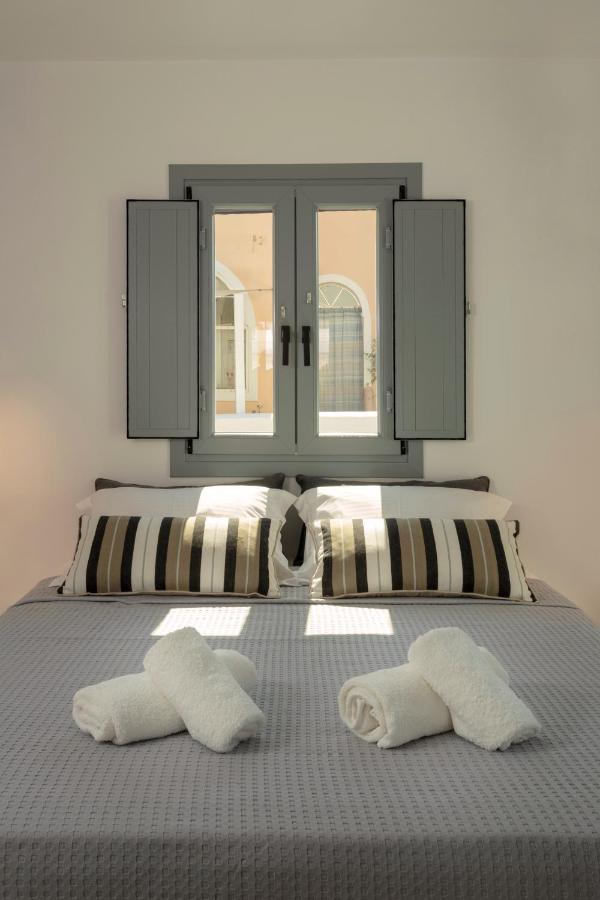 Linea Luxury Suites Fira  Exteriör bild