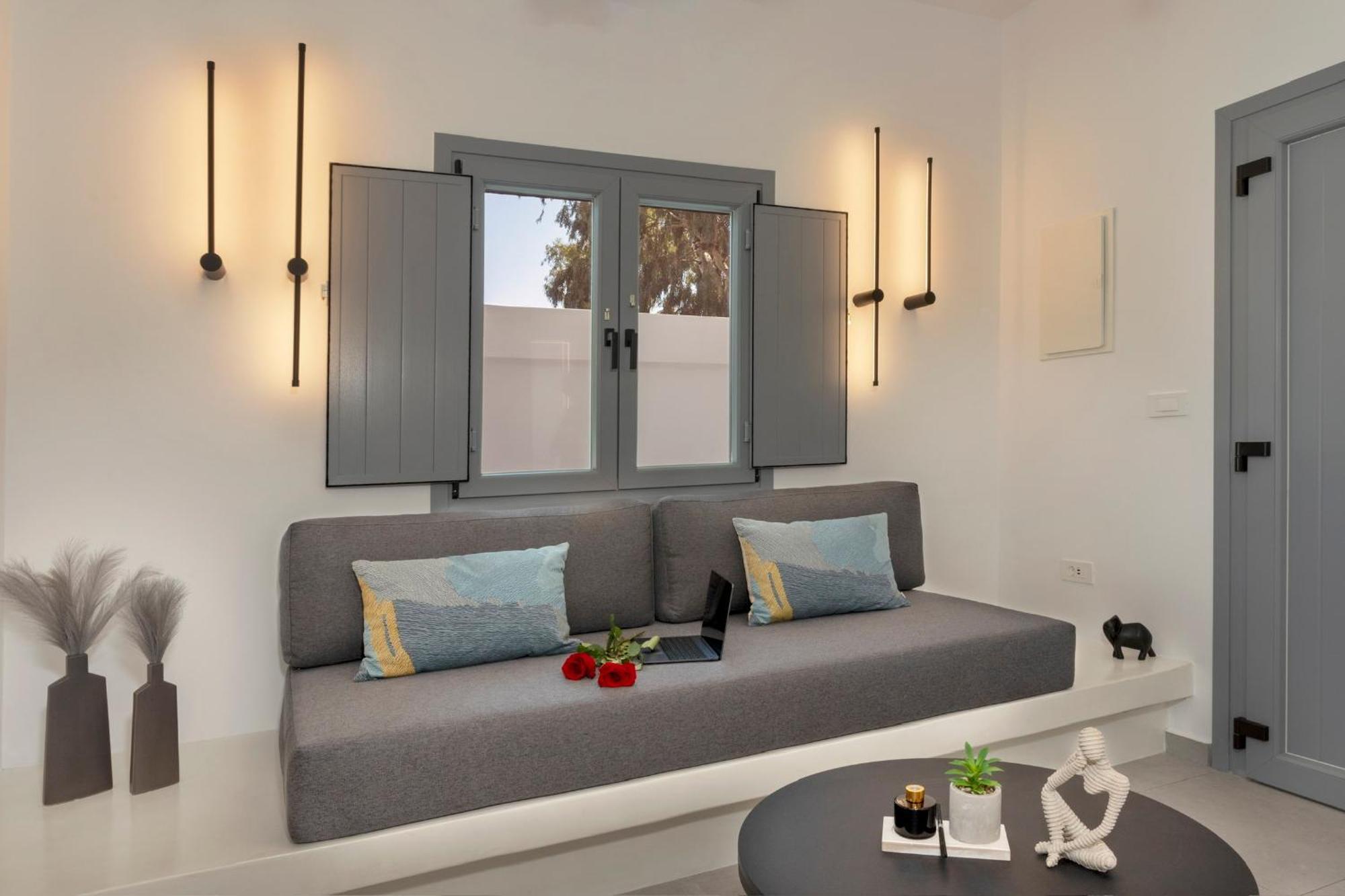Linea Luxury Suites Fira  Exteriör bild