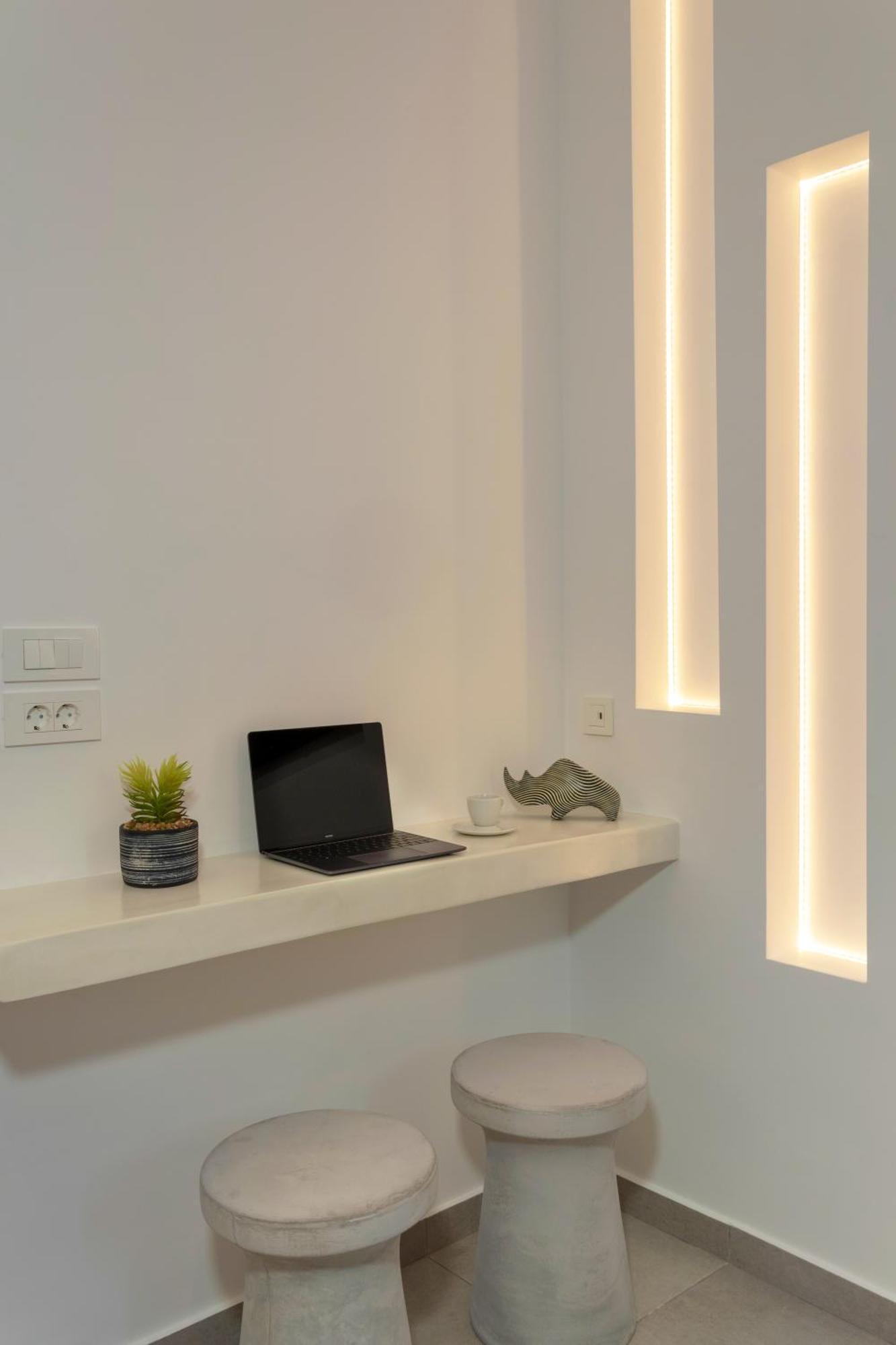 Linea Luxury Suites Fira  Exteriör bild